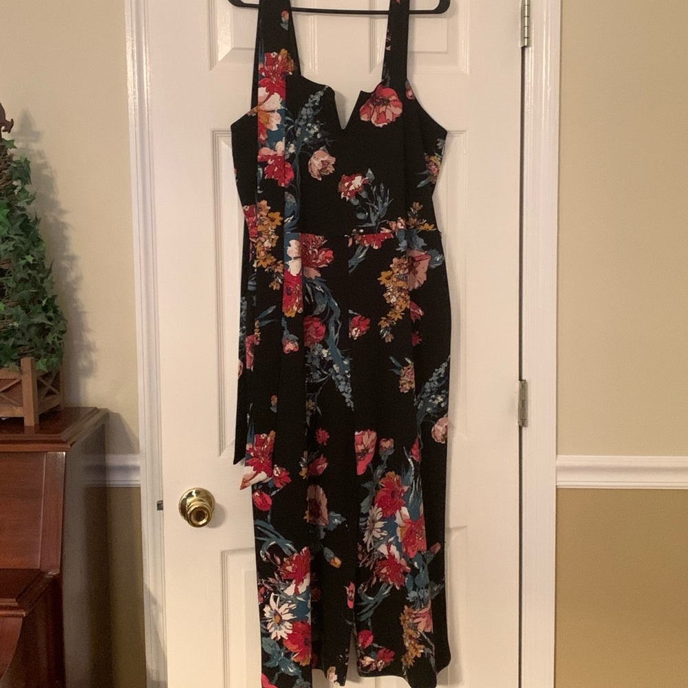 Xhilaration jumpsuit size XL floral print